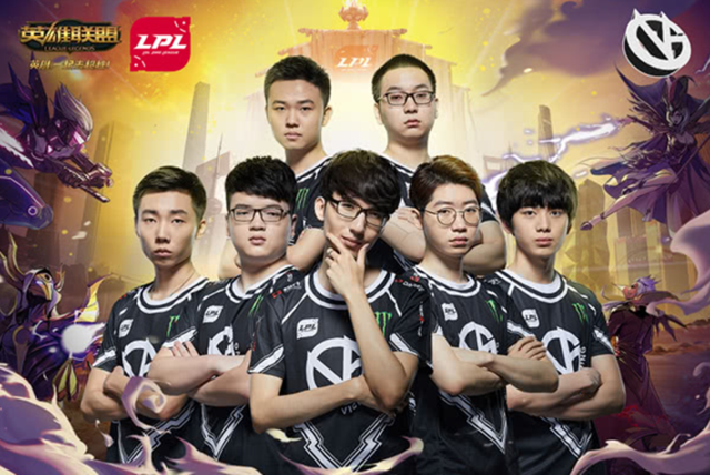 甚至左右一 甚至左右一